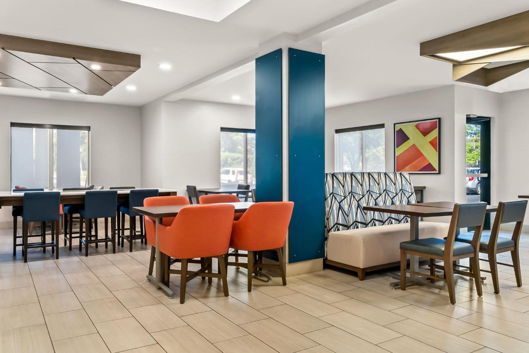 Holiday Inn Express & Suites Detroit - Novi By Ihg Eksteriør bilde